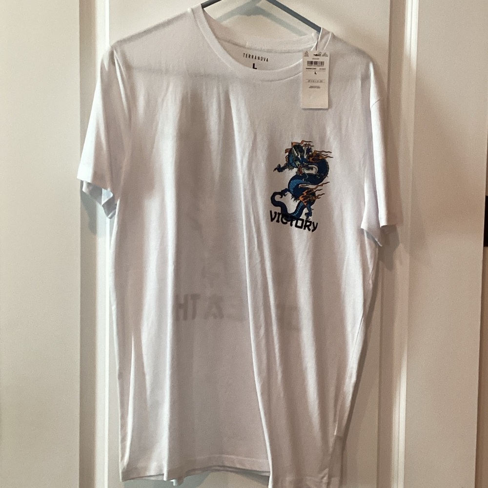 Victory Graphic White Tee. D